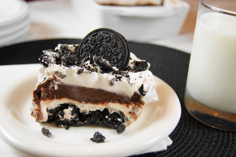 oreo dessert with cream cheese cool whip